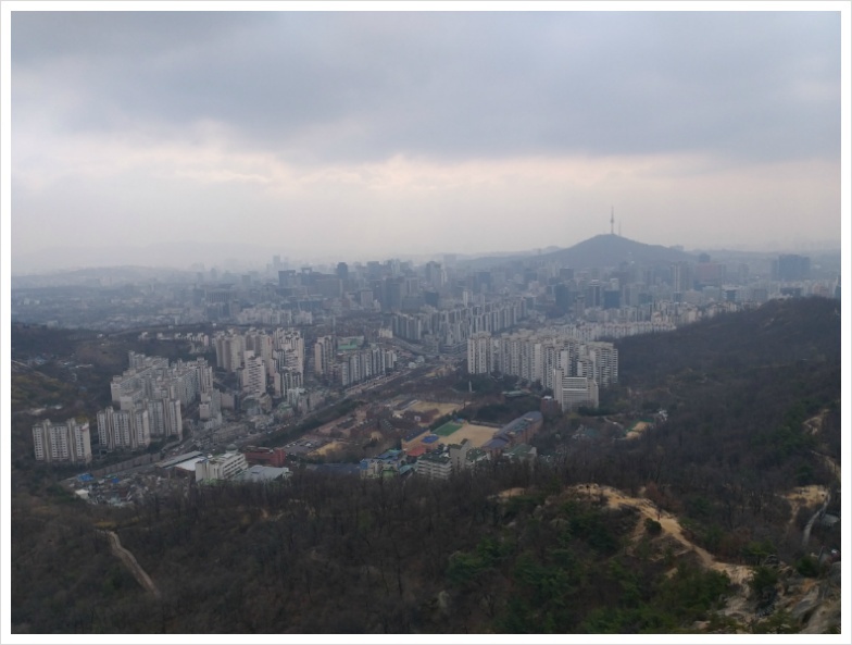 인왕산정상에서 본 이미지