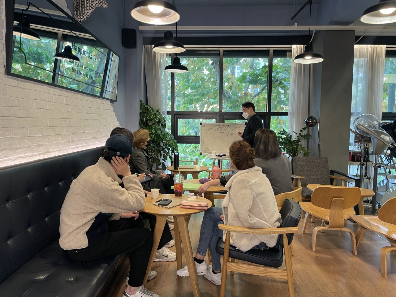 살롱오브 이미지