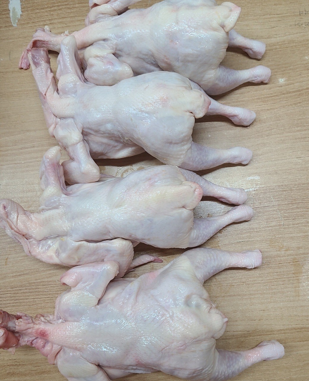 하림생닭 이미지