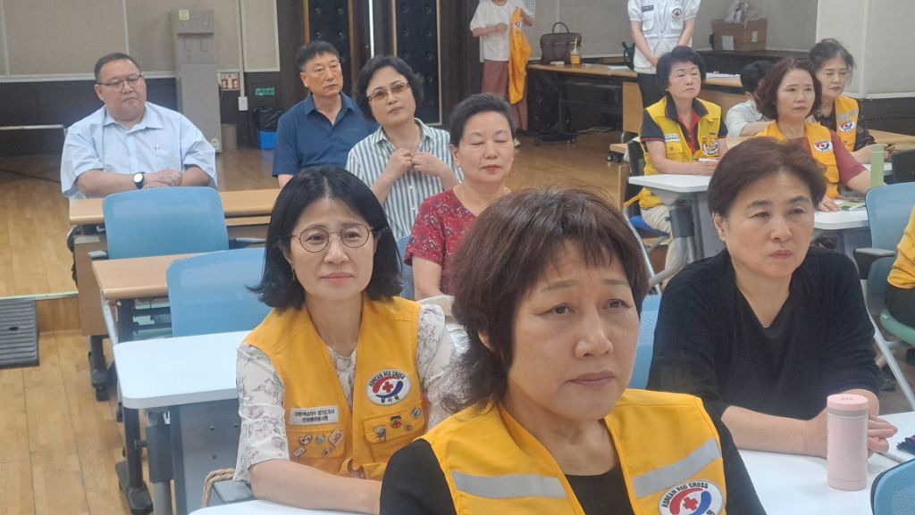 진달래먹고물장구치고 이미지