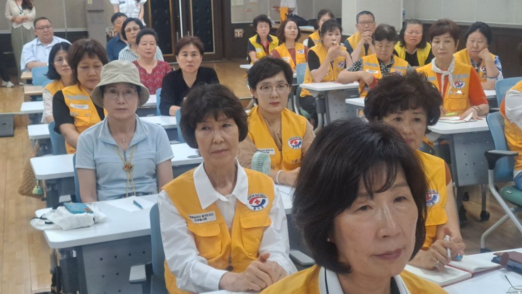 진달래먹고물장구치고 이미지