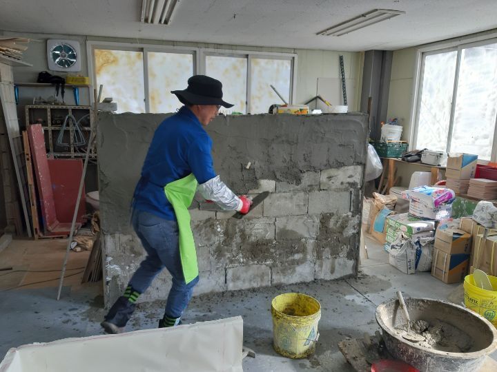도배기능사 ㆍ건축도장 ㆍ미장 기능사 ㅡ주말반 - 학원앨범 - 창원타일도배방수학원 도배기능사 ㆍ건축도장 ㆍ미장 기능사 ㅡ주말반