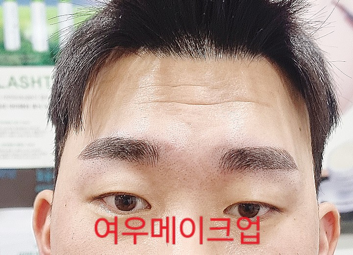 여우눈썹 이미지