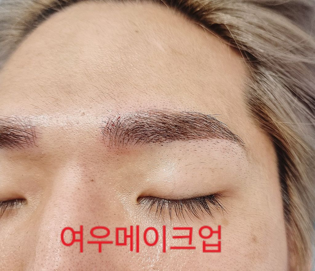 여우눈썹 이미지