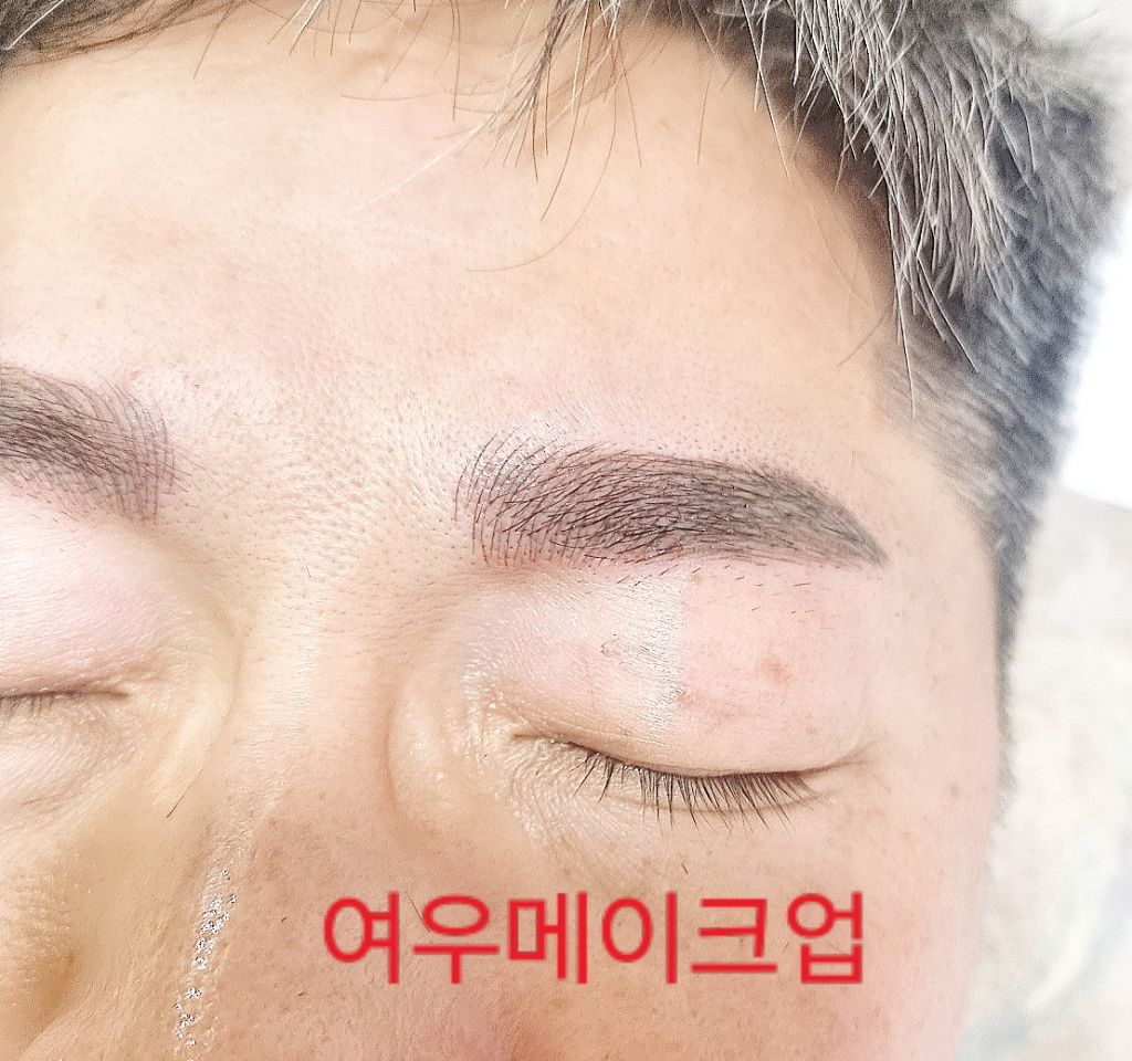 여우눈썹 이미지