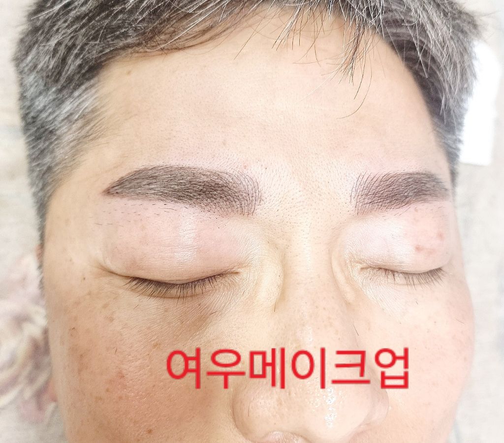 여우눈썹 이미지