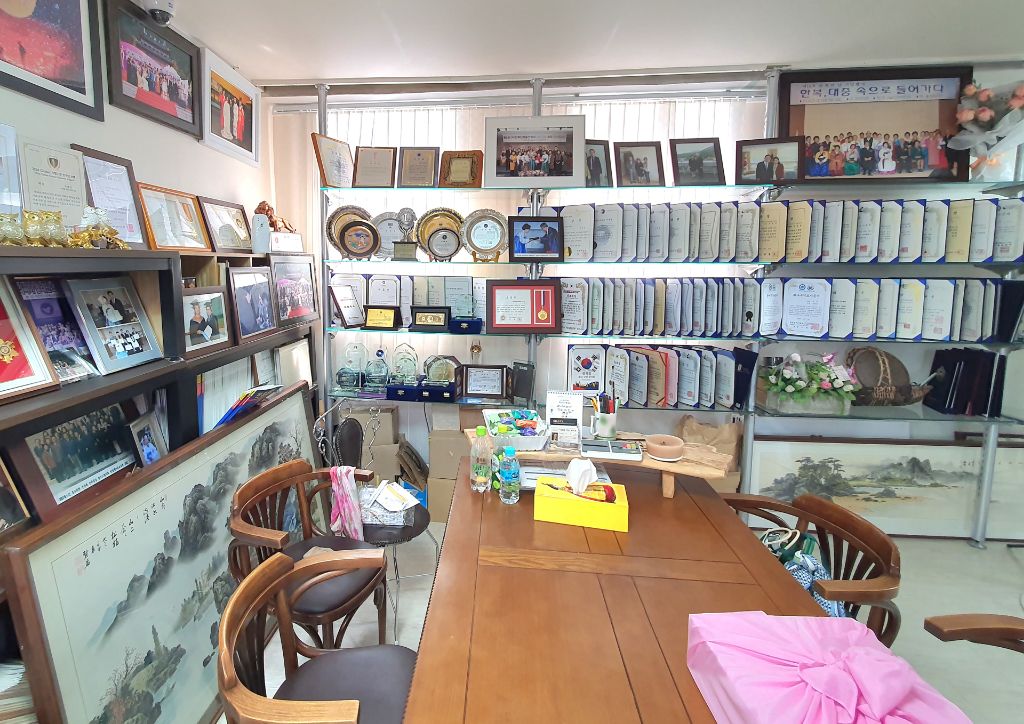 이춘섭명인전통복식연구소 이미지