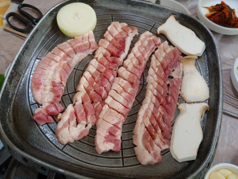 벌집삼겹살 이미지