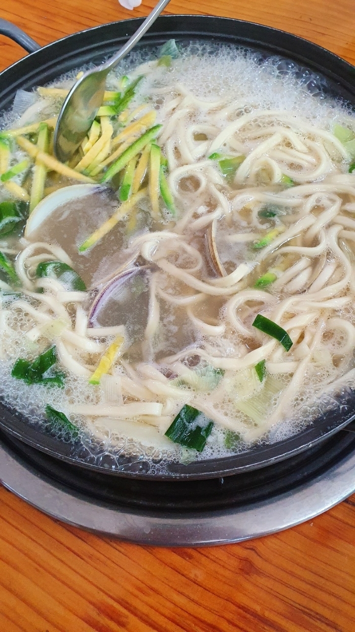 백칼국수 이미지