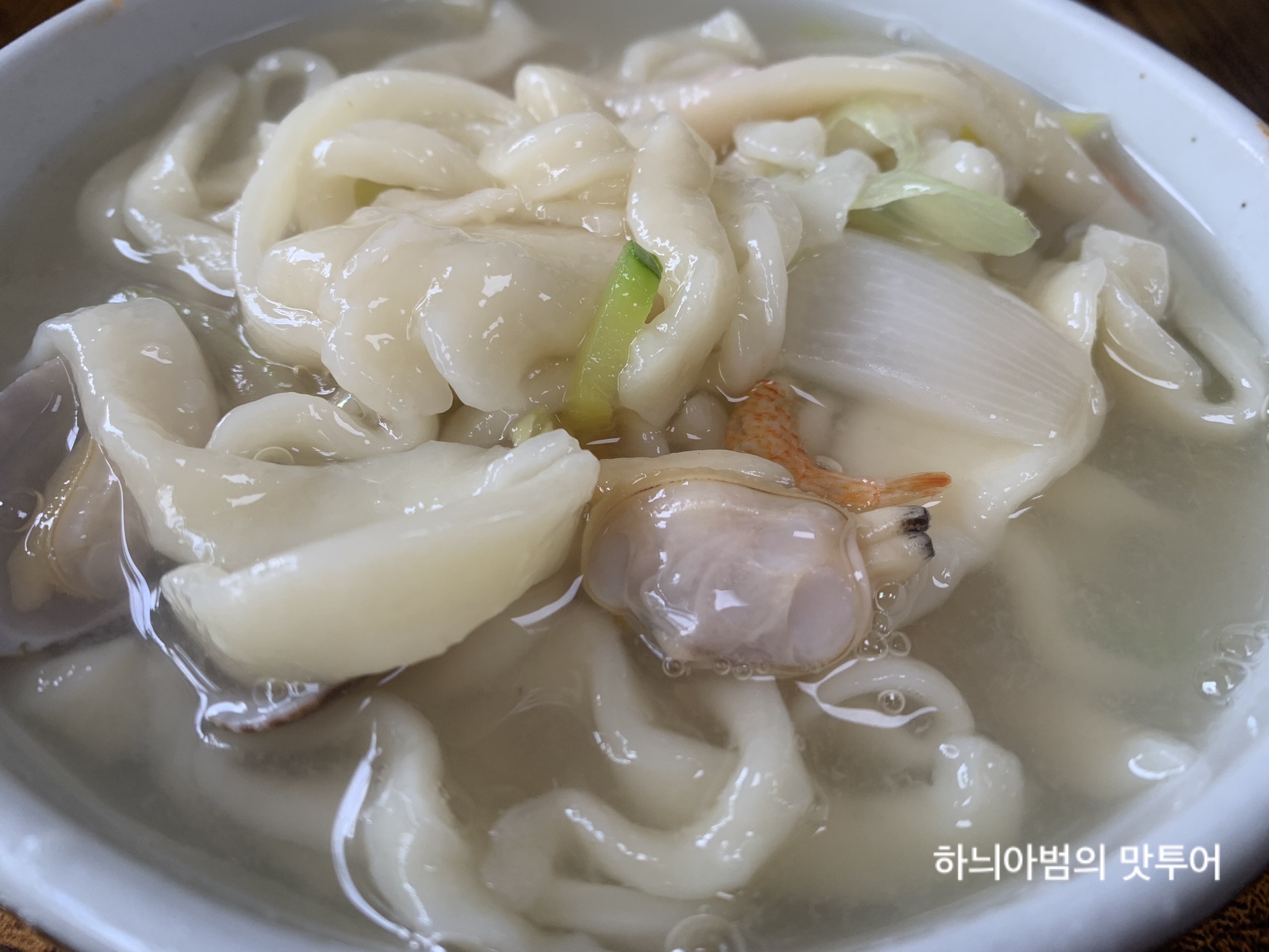 항아리손칼국수 이미지