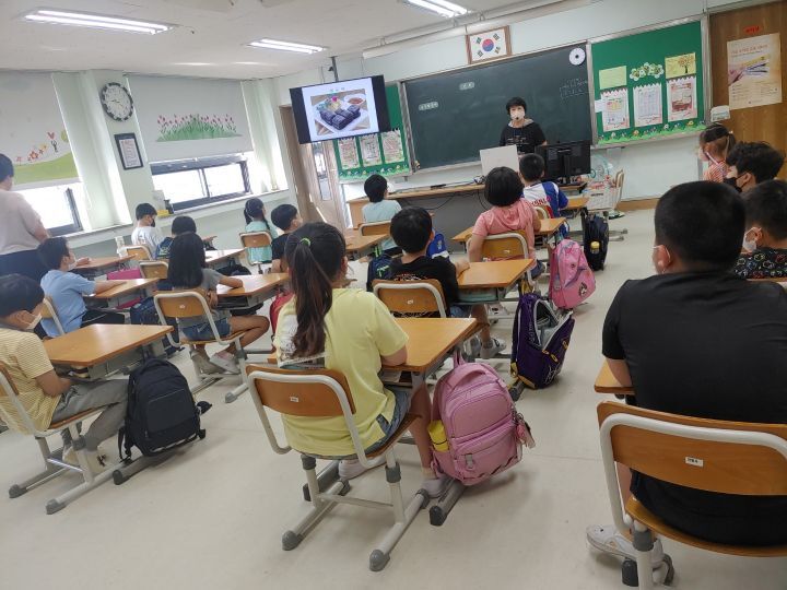 어등초등학교 이미지