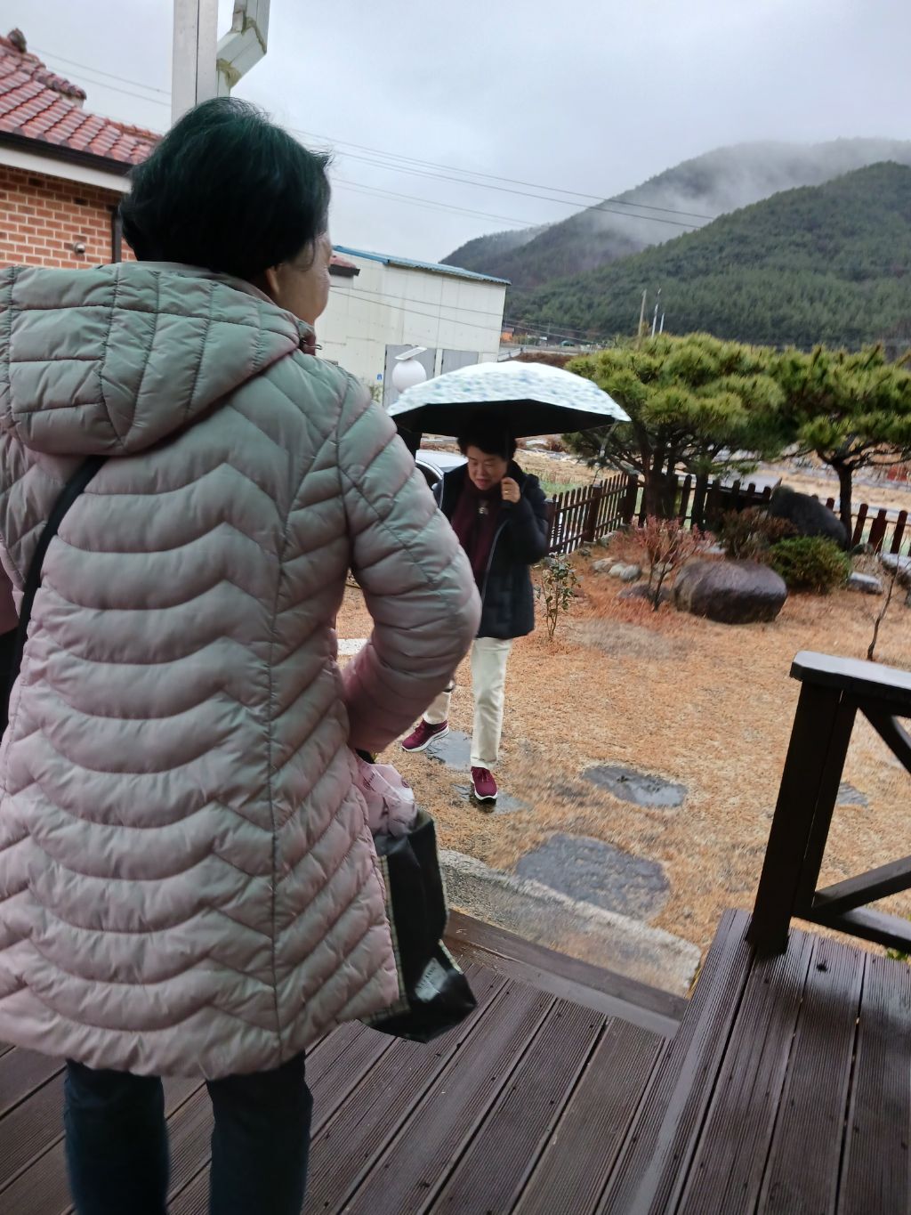 정많은 친구들 이미지