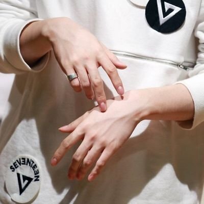 손이 이쁜 남자 아이돌들 (스압) | 인스티즈