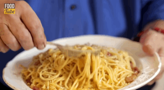 이탈리아 쉐프가 알려주는 정통 까르보나라 만들기.gif | 인스티즈