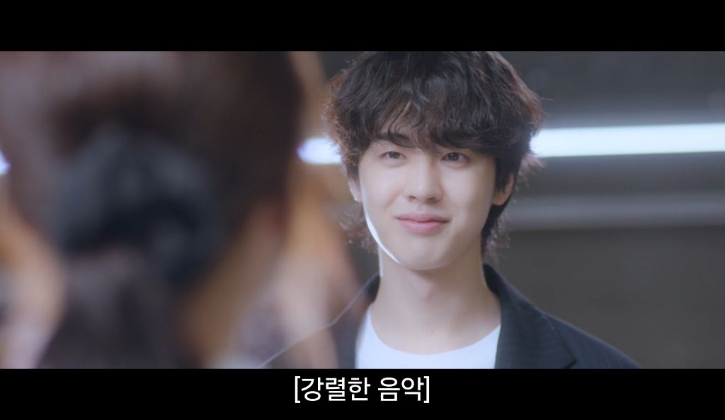 잘생긴 남주 얼굴 보고 반해서 아무말 하는 여주 | 인스티즈