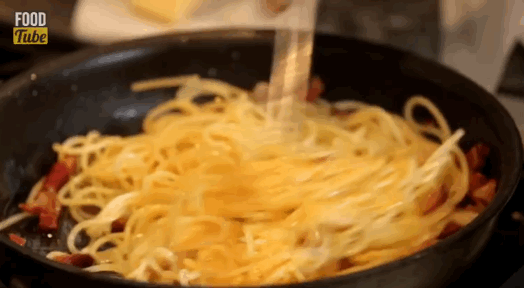 이탈리아 쉐프가 알려주는 정통 까르보나라 만들기.gif | 인스티즈