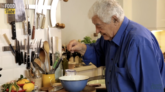 이탈리아 쉐프가 알려주는 정통 까르보나라 만들기.gif | 인스티즈