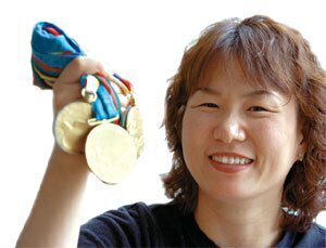 주몽의 후예 양궁국, 그 많은 천재 궁사들 중에서도 '신궁'이라는 칭호는 단 한사람에게 쓰이는데 | 인스티즈