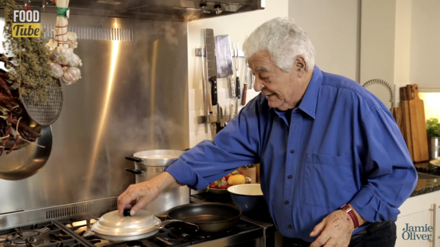 이탈리아 쉐프가 알려주는 정통 까르보나라 만들기.gif | 인스티즈