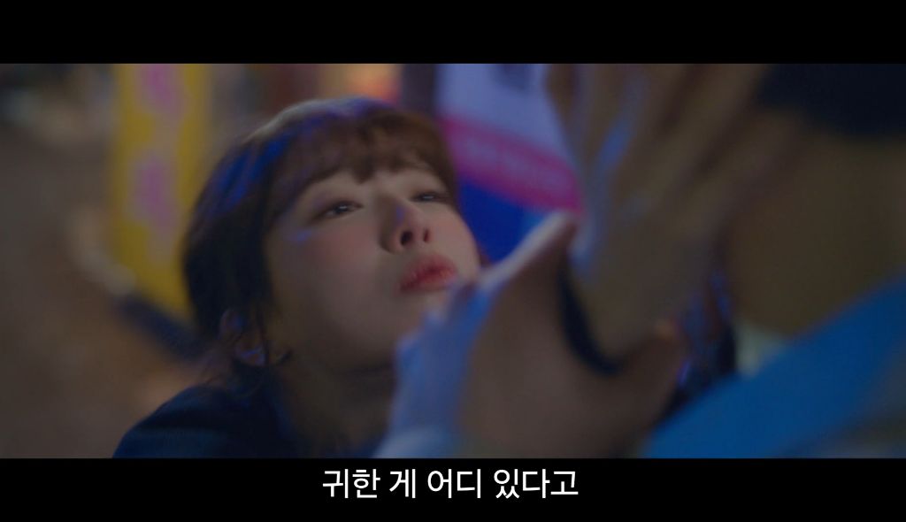 잘생긴 남주 얼굴 보고 반해서 아무말 하는 여주 | 인스티즈