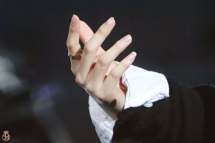 손이 이쁜 남자 아이돌들 (스압) | 인스티즈