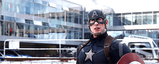 몰랐는데 시빌워에서 캡아가 스파이디한테 어디서 왔냐고 물은 거 사실.gif | 인스티즈