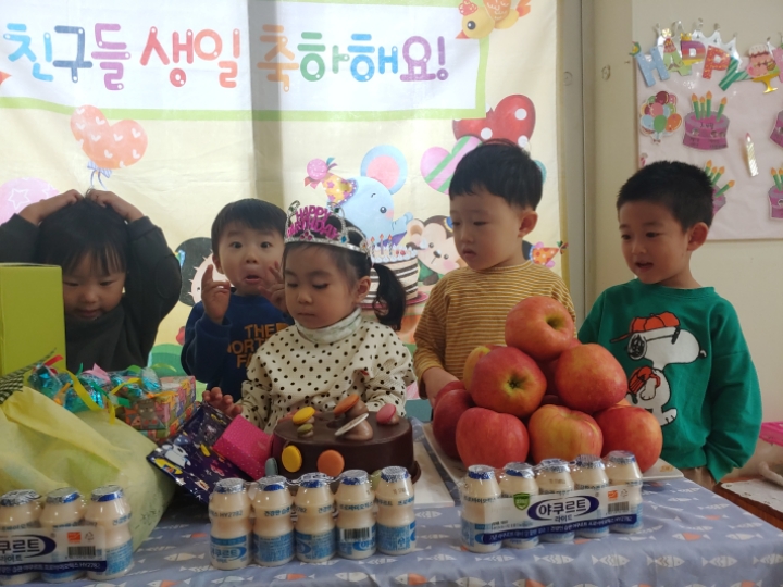 더블클릭을 하시면 이미지를 수정할 수 있습니다