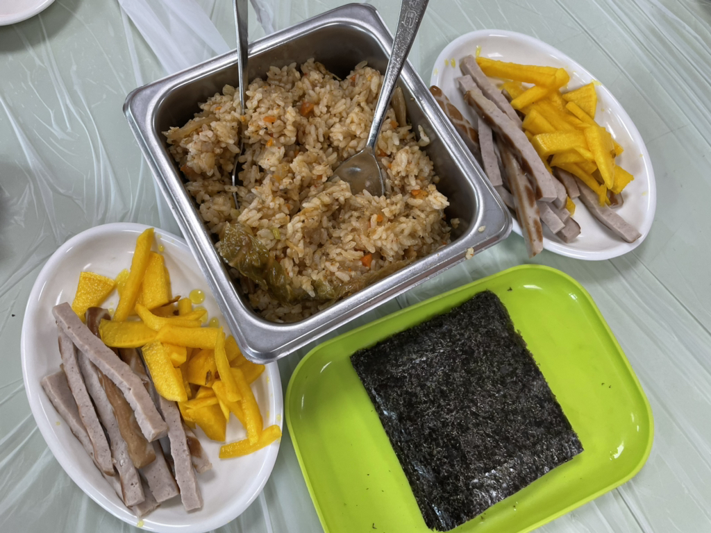 단무지김밥 이미지