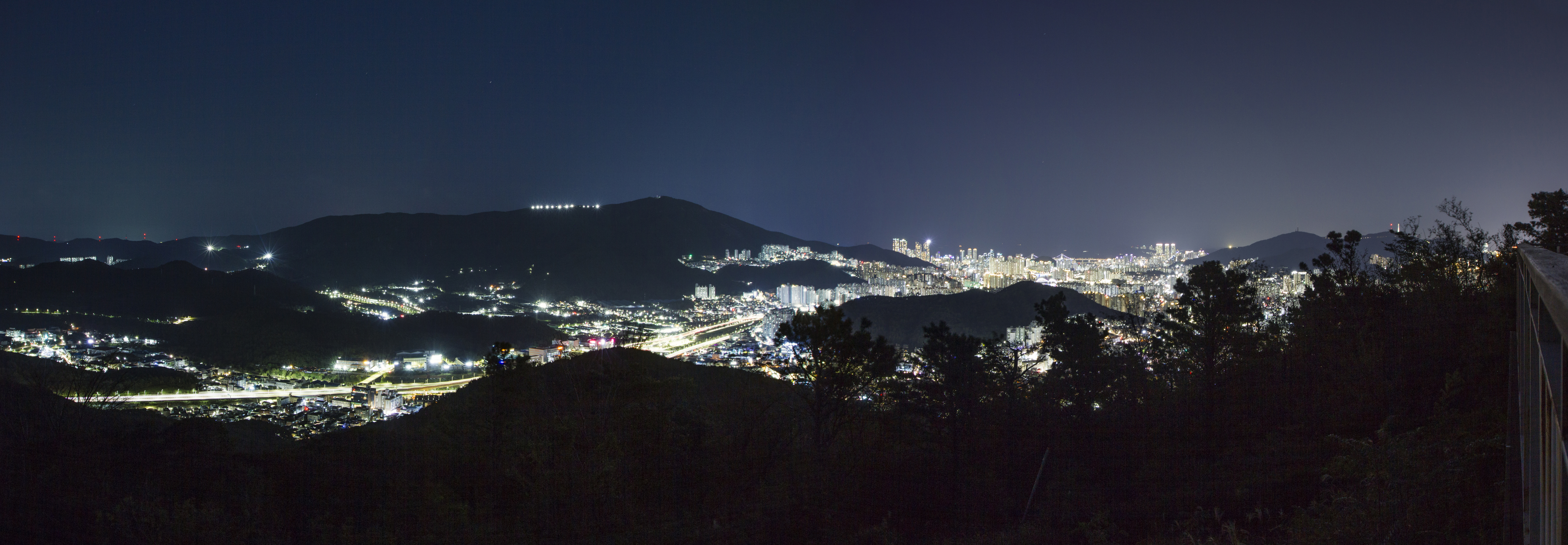 윤산 이미지