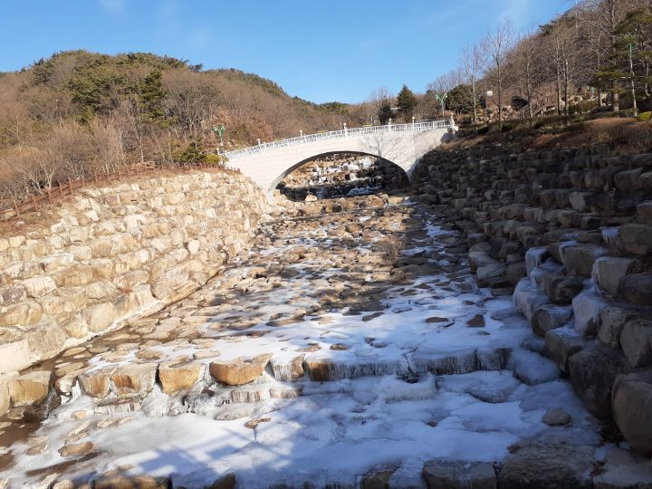 청산유수 이미지