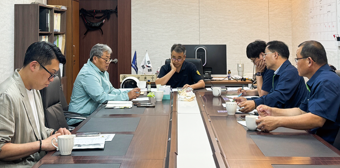 “반복 고장 원인 밝혀달라”…건사협, HD현대와 대책 협의 - 정 보 검 색 - 2979지게차연합회