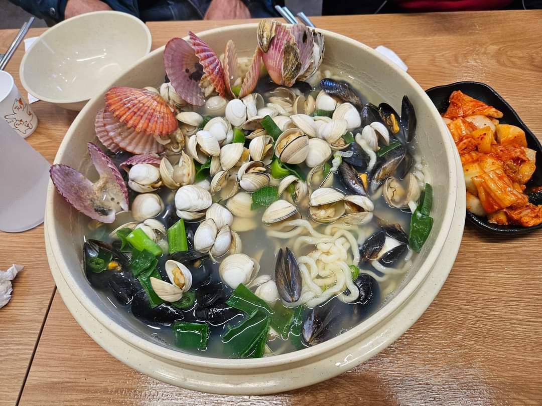 해운대31cm 해물칼국수 이미지