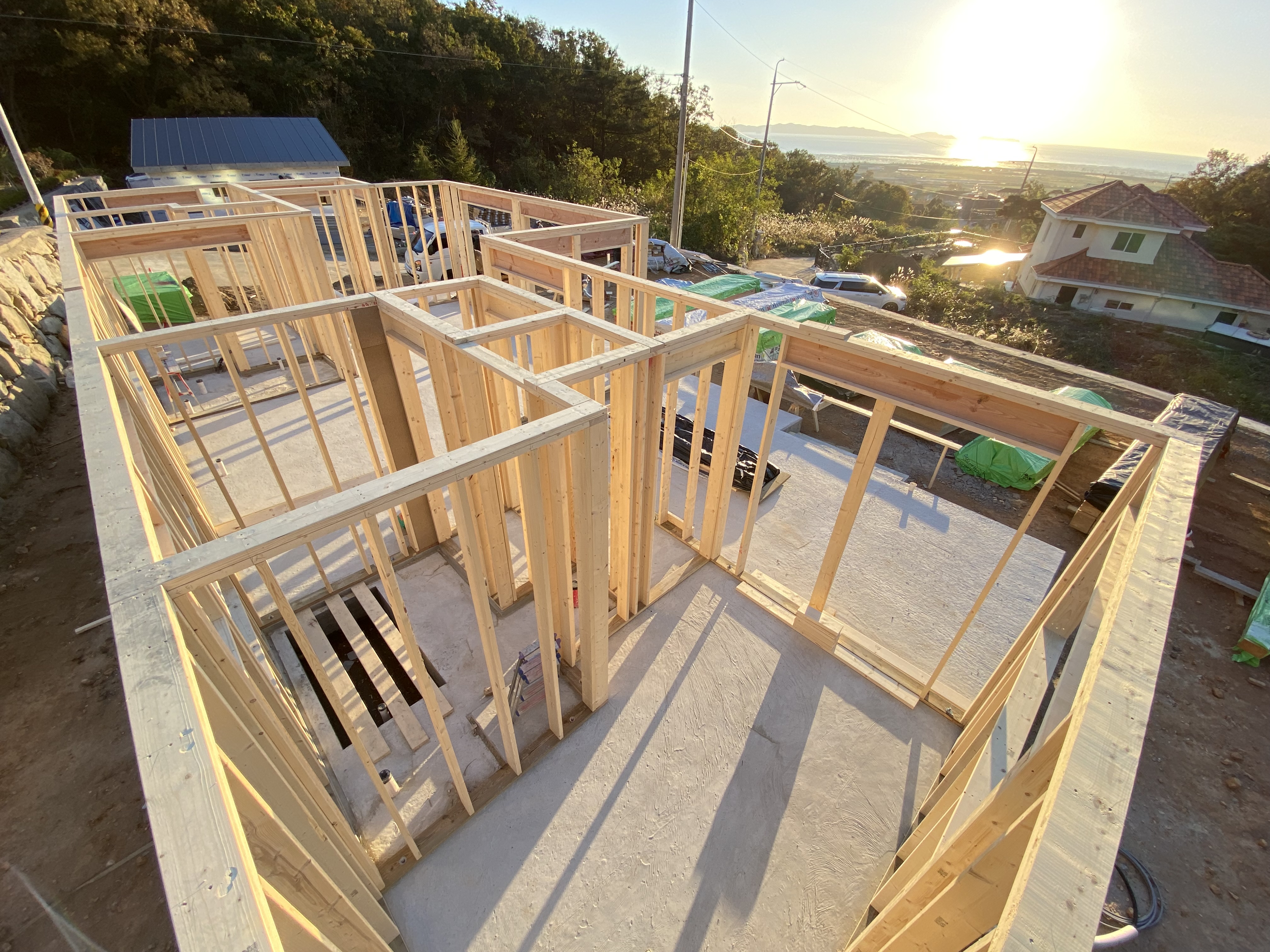 강화 여차2 현장 4일차 - 벽체 조립, 트리머 및 크리플 작업 - 강화 여차② 37 - (주)나무집사랑