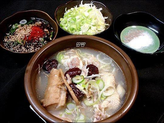 닭한마리닭곰탕 이미지