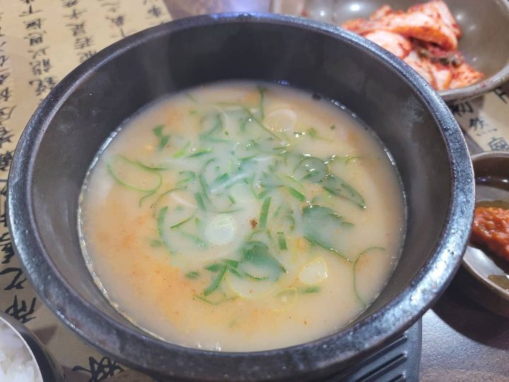 영진돼지국밥 이미지