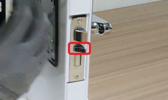 1분 안에 뚫리는 "중저가 구형 도어락"... IoT 보안인증 받은 도어락 모델 리스트 | 인스티즈