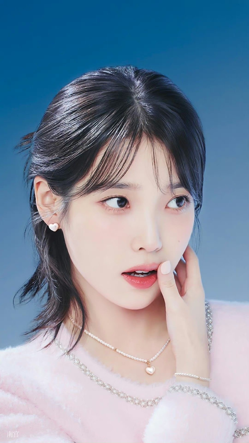 아이유 배경화면 모음 - 콧멍에트💛잇게짤털 - ＊여성시대＊ 차분한 20대들의 알흠다운 공간 아이유 배경화면 모음