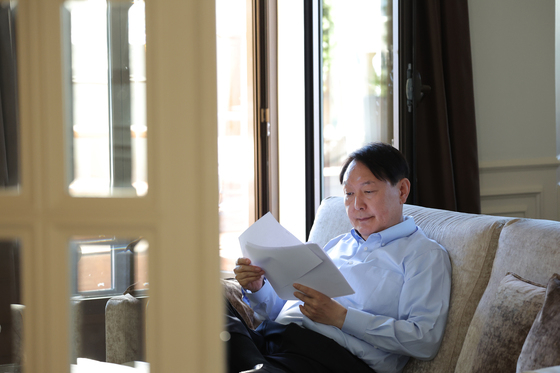 윤석열, 유세장에서 당직자에게 '삿대질' 논란 (22년도 기사) | 인스티즈