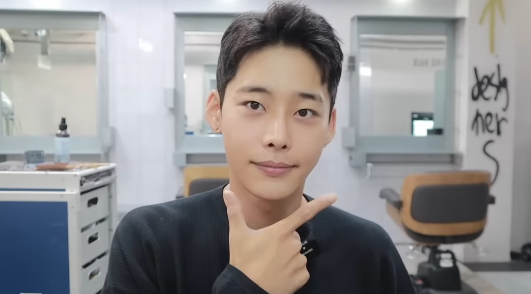 일주일 간 장발로 머리 붙이기 챌린지 한 남자 유투버(+두 번째 도전) | 인스티즈