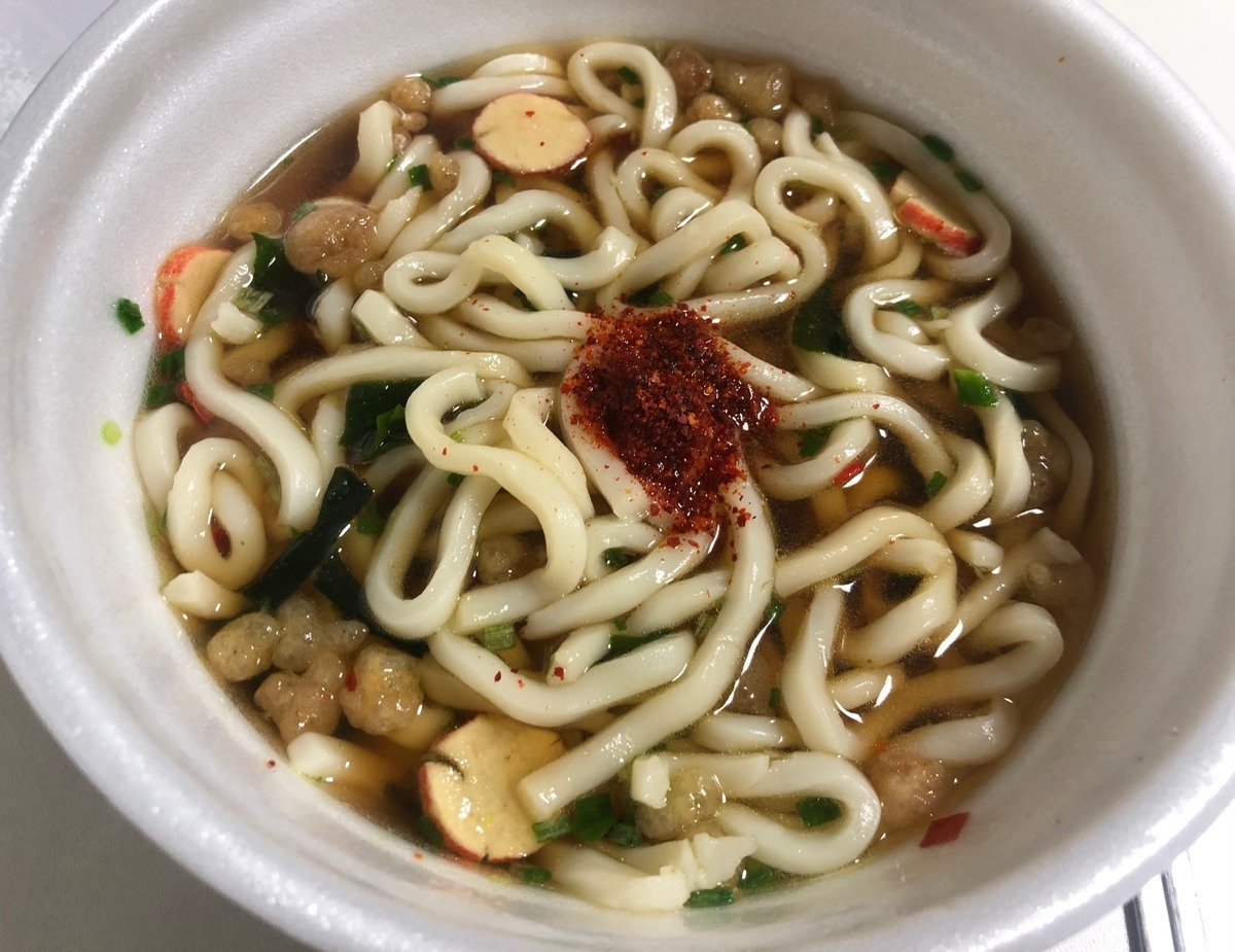 컵라면인데 맛이 우동 전문집과 차이가 없다고 함 | 인스티즈