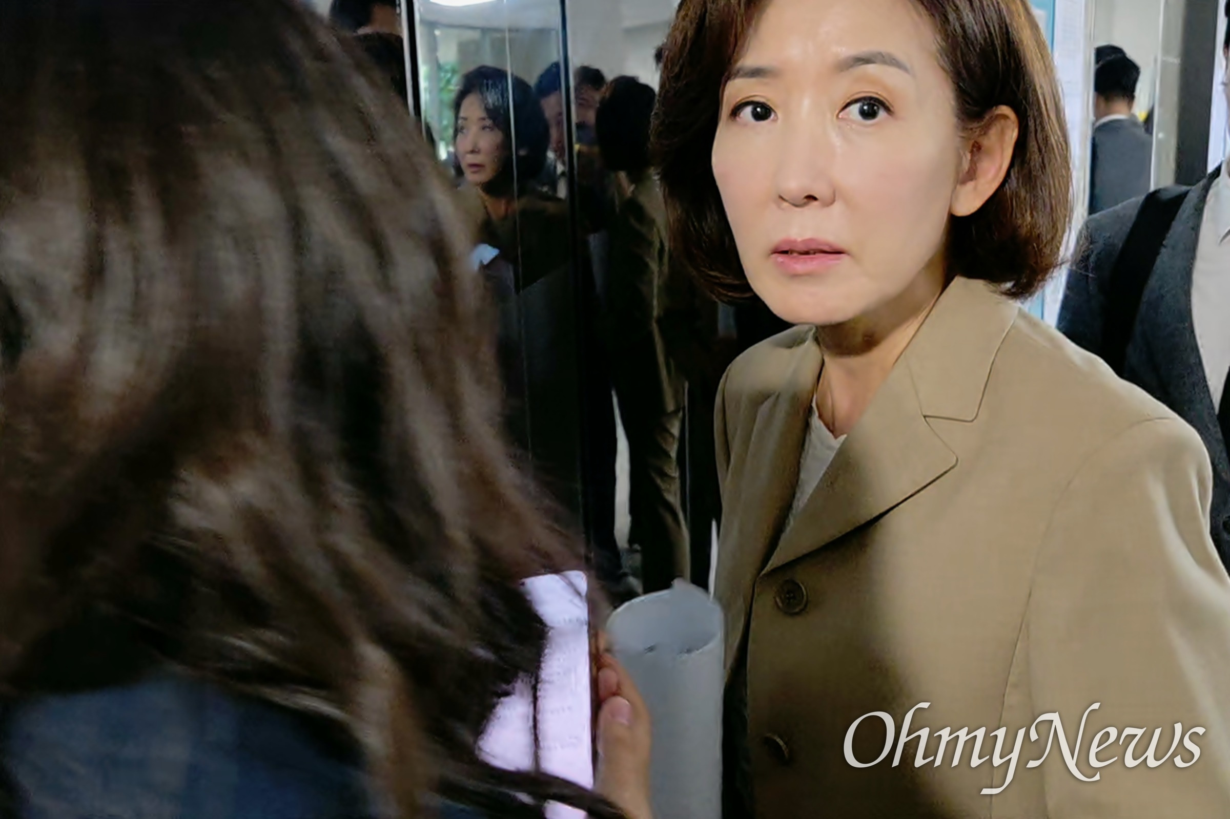 '윤석열 통화' 내용 묻자 쏘아붙인 나경원, '계엄 표결 불참' 질문엔 헛웃음 | 인스티즈