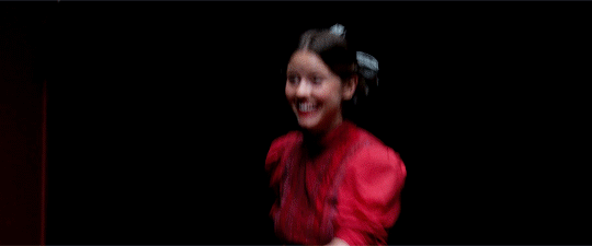 지긋지긋한 농장에서 벗어나 스타가 되고싶은데 엄마가 자꾸 반대해서...gif | 인스티즈