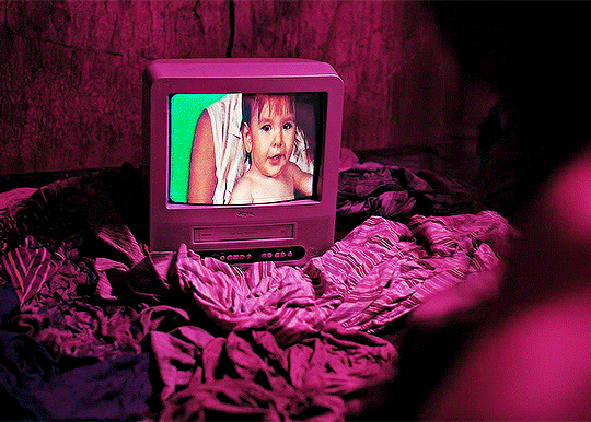 영화 비바리움 vs 영화 바바리안.gif | 인스티즈