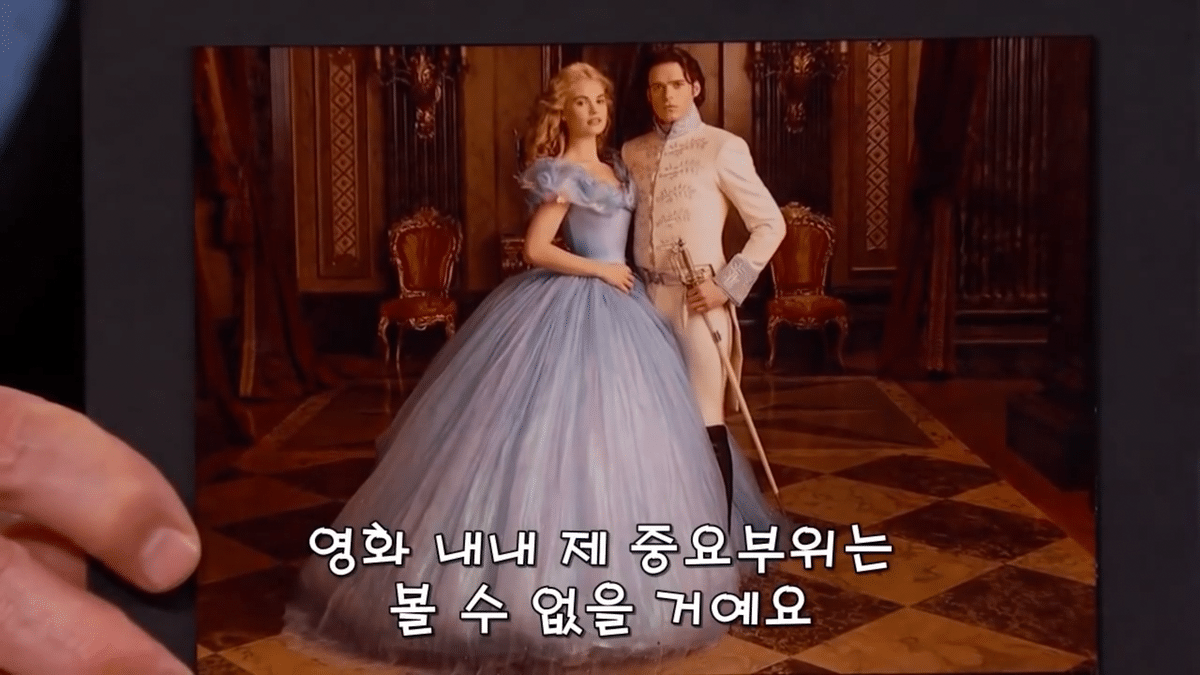 남자배우들이 꽉 끼는 타이즈를 입을때 중요부위를 가리는 방법.jpg | 인스티즈