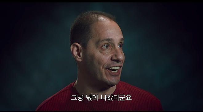 우산을 놓고 가서 돌아가보니 입양기관 관계자들이 샴페인 파티를 하고 있었다 | 인스티즈