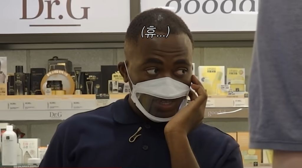 올리브영 알바중에 외국인 손님 피하는 조나단 | 인스티즈