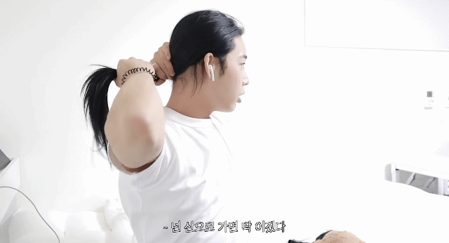 일주일 간 장발로 머리 붙이기 챌린지 한 남자 유투버(+두 번째 도전) | 인스티즈