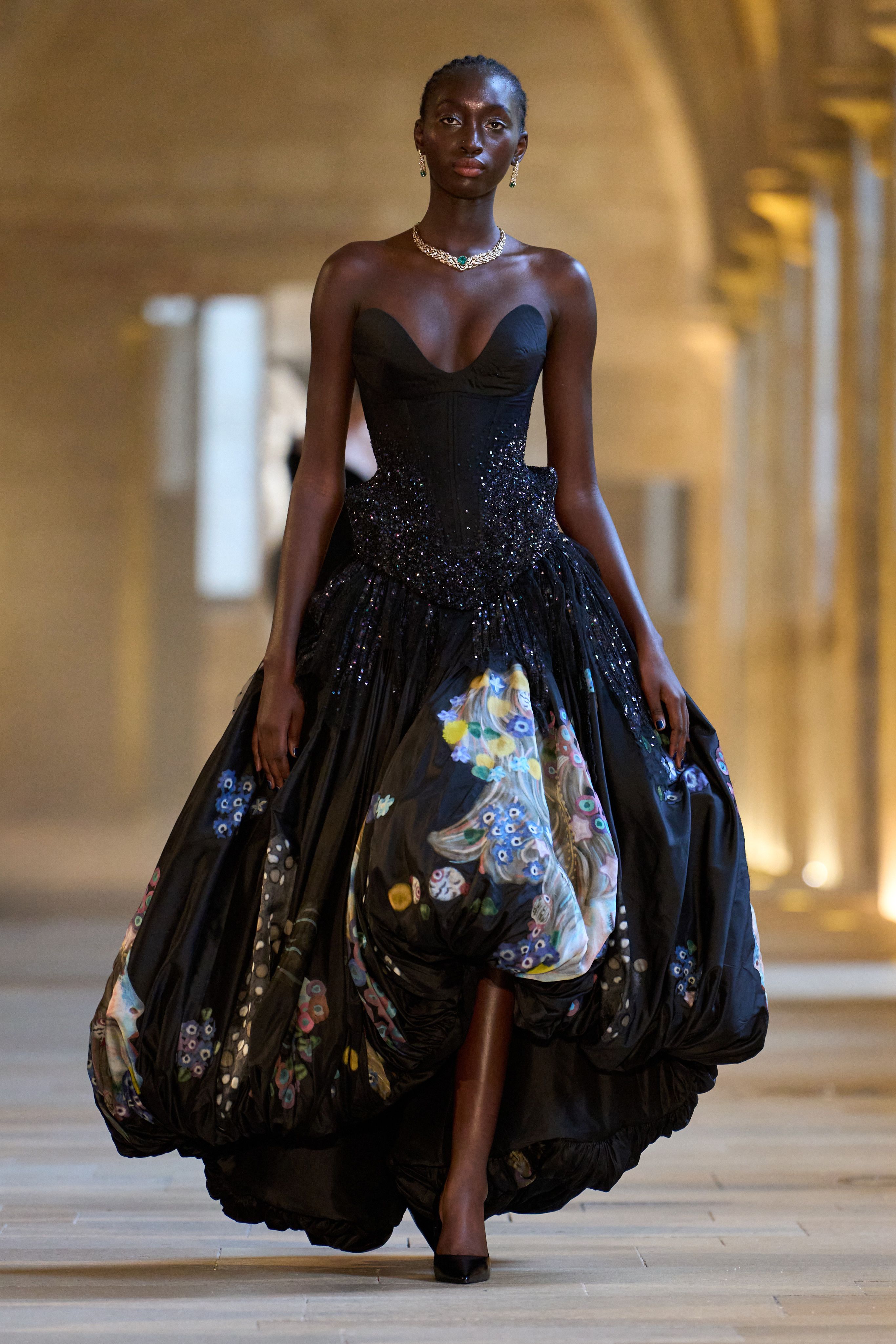 사랑의 과정을 표현했다는 인도 디자이너 신상 드레스 | 인스티즈