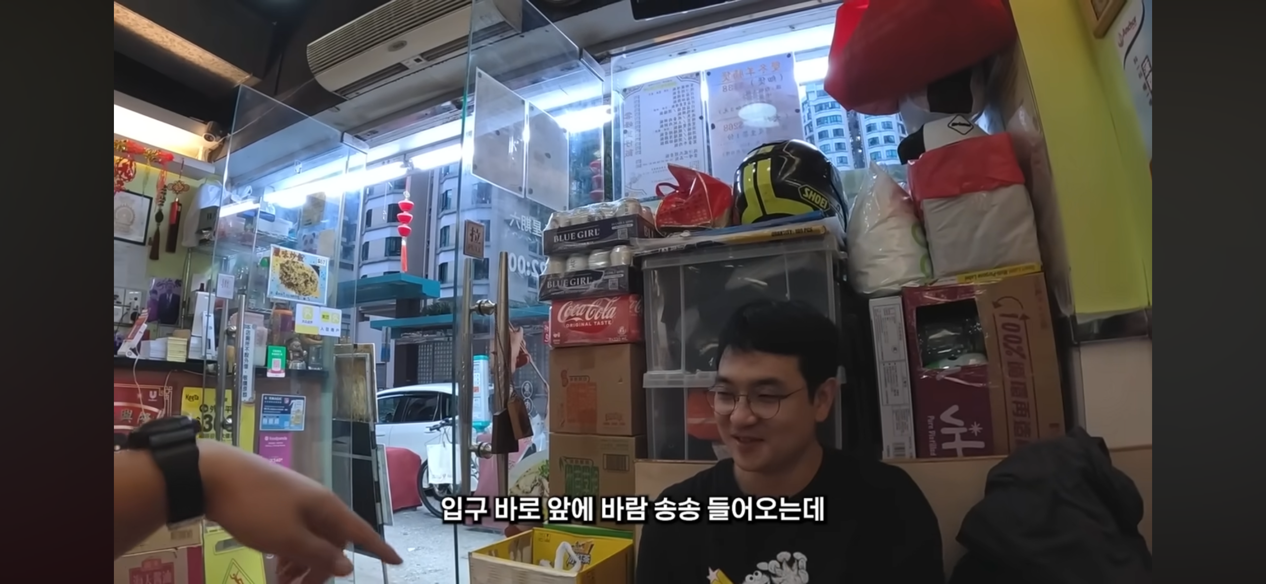 홍콩에서 중국어vs영어vs광동어 했을 때 홍콩사람들의 반응....jpg | 인스티즈