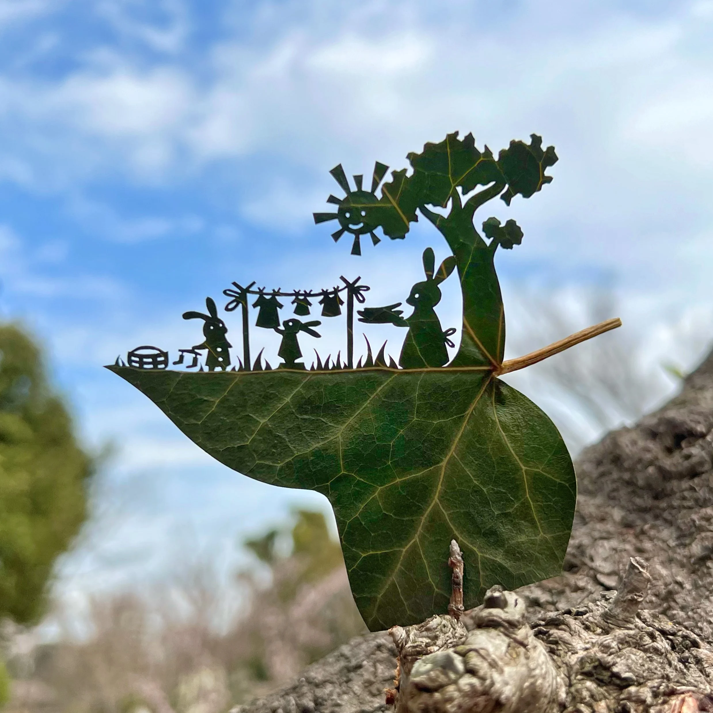 ADHD를 가진 작가가 만든 나뭇잎 아트 작품 | 인스티즈